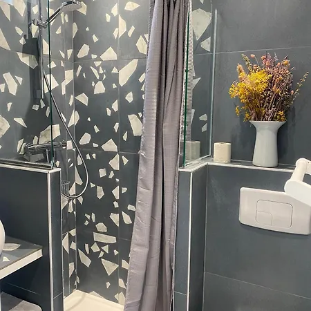 Confortable Апартаменты *